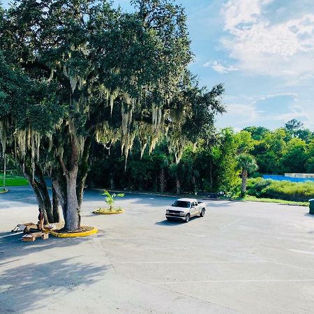 Value Lodge - Gainesville Bagian luar foto