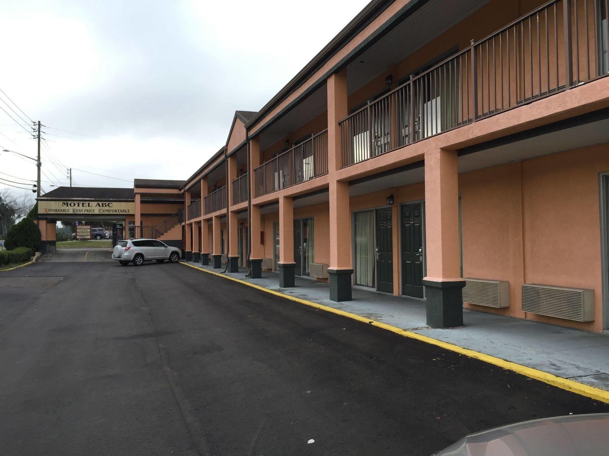 Value Lodge - Gainesville Bagian luar foto